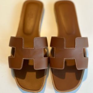 Hermes Gold Oran Sandals EUC SIZE 8 1/2